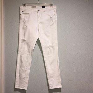 Cute ripped white jeans